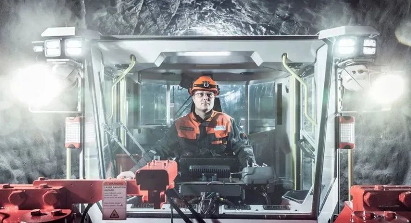 1677645795425692.png 444.png